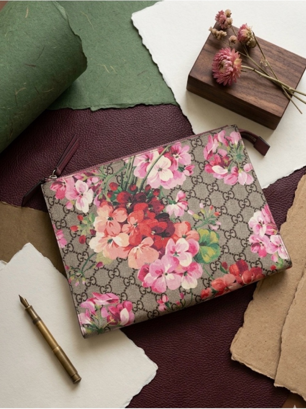 Gucci Supreme Bloom GG Canvas Pouch 💯 authentic